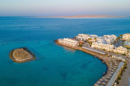 Queen T Suites All Inclusive resort Queen T Suites All Inclusive resort1