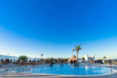 Queen T Suites All Inclusive resort Queen T Suites All Inclusive resort9